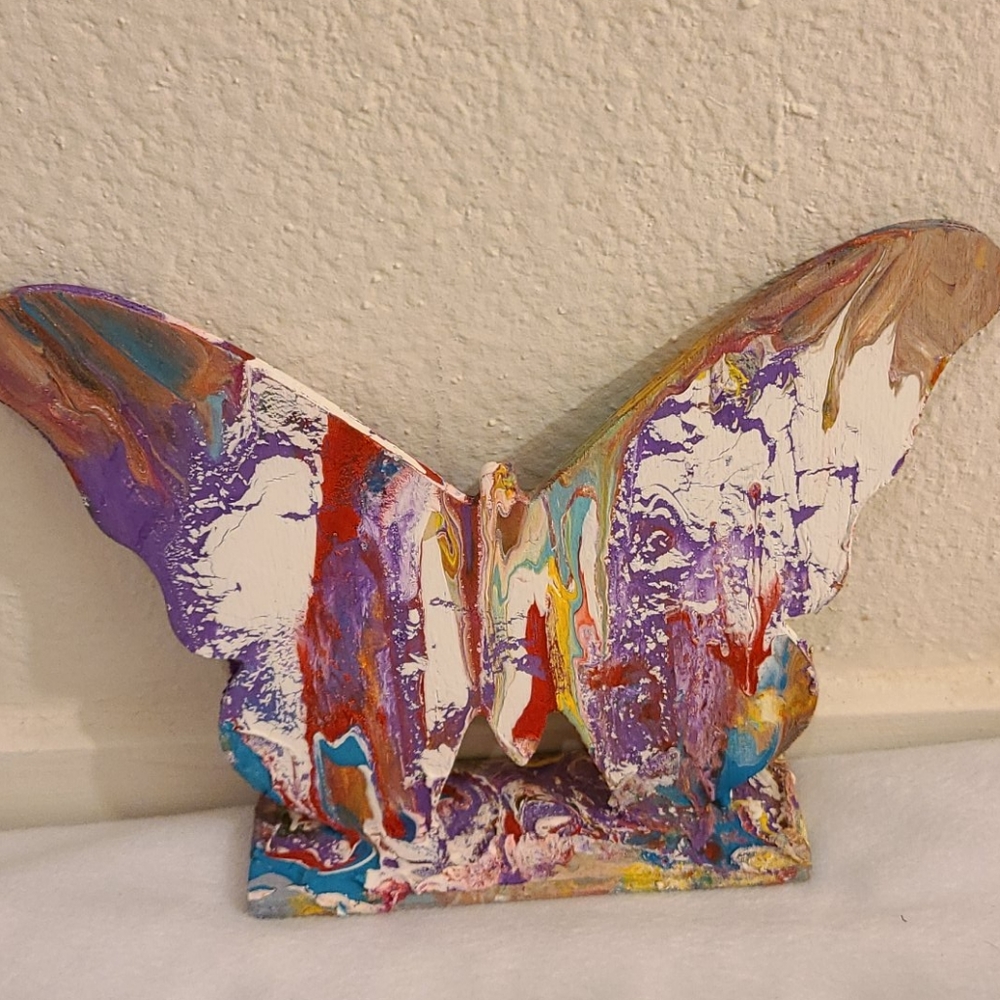 🦋 Abstract Butterfly Home Decor 🦋 - Picture 3 of 5